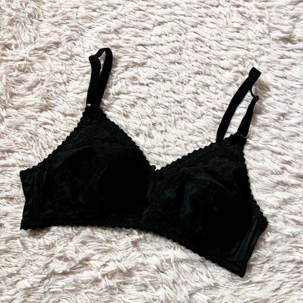 Black Sheer Lace Wireless Gelmart Bra 36B‎ Whimsygoth Sexy Feminine Comfort